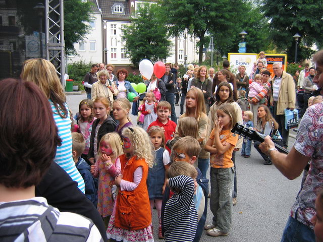 gal/2007/2007 Ruettenscheider Kinderfest/2007 Saitentwist Ruettenscheider Kinderfest 1.9. 451.jpg